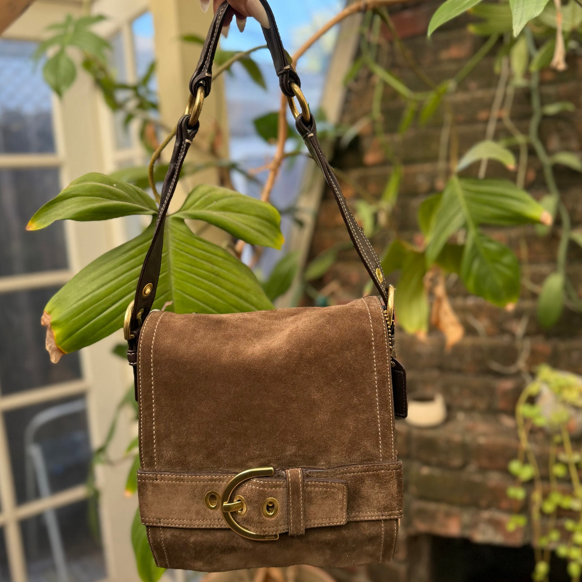 Vintage Coach Soho Messenger Suede Buckle Shoulder Bag Brown D05S-8A21