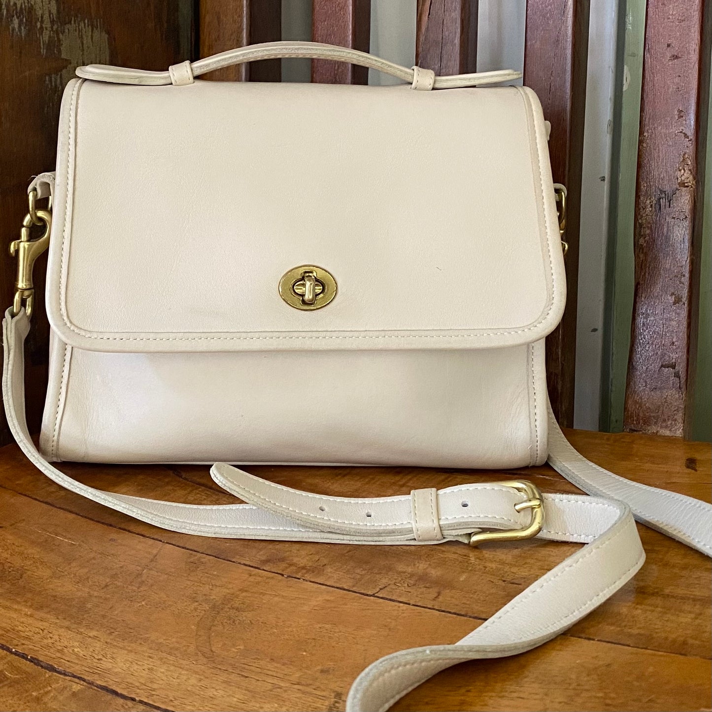 COACH Vintage Court Satchel Cream/Bone Brass Crossbody Leather Handbag 9870