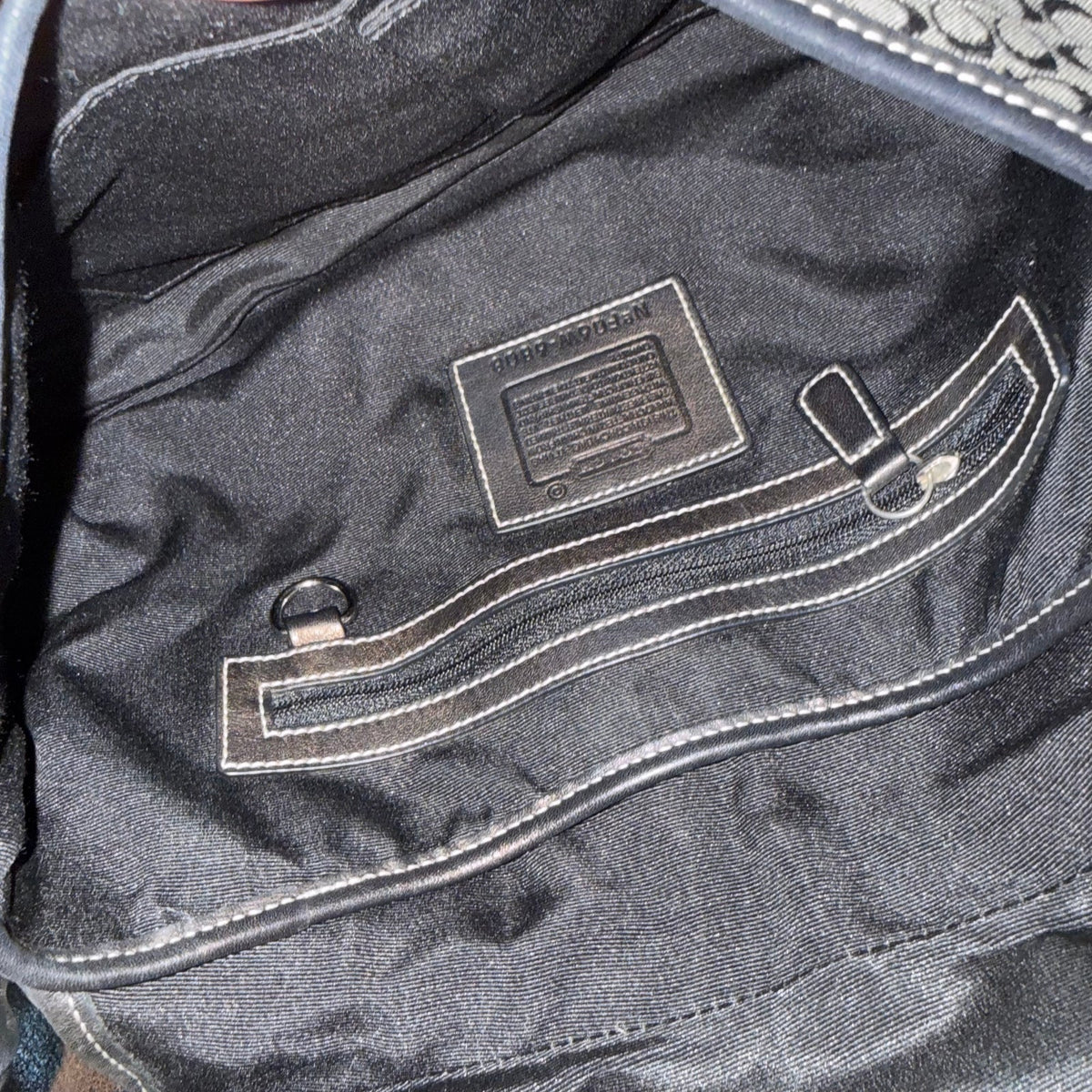 Vintage Coach Soho Signature Buckle Shoulder Bag Black Grey 6808 Y2K