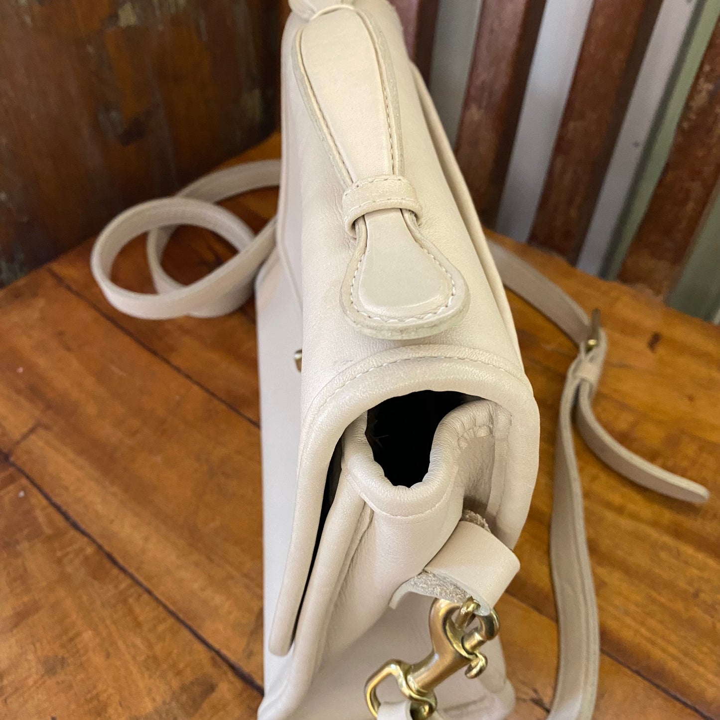 COACH Vintage Court Satchel Cream/Bone Brass Crossbody Leather Handbag 9870